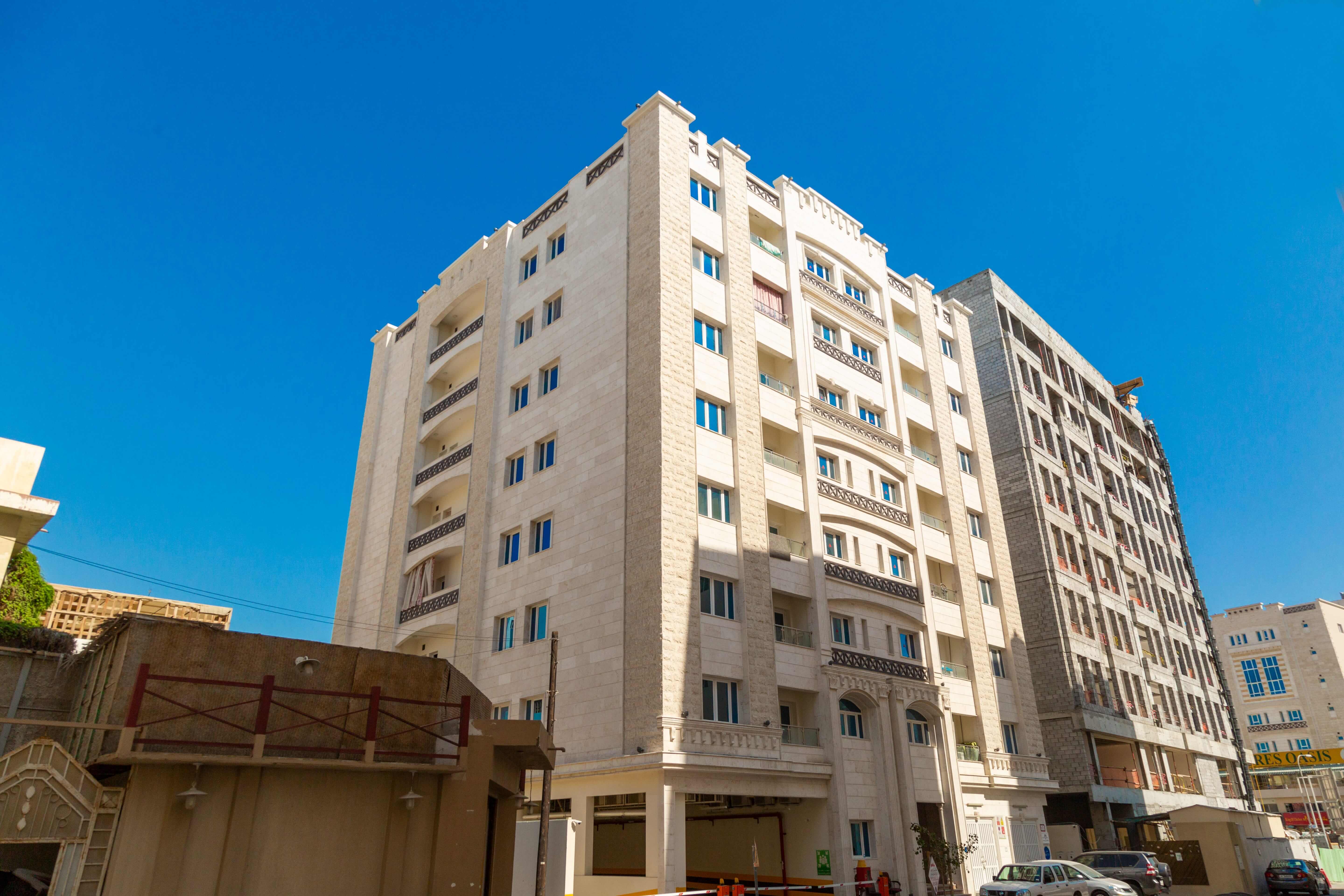 Residential Building (3) (B+G+7) – Al-Muntazah Area